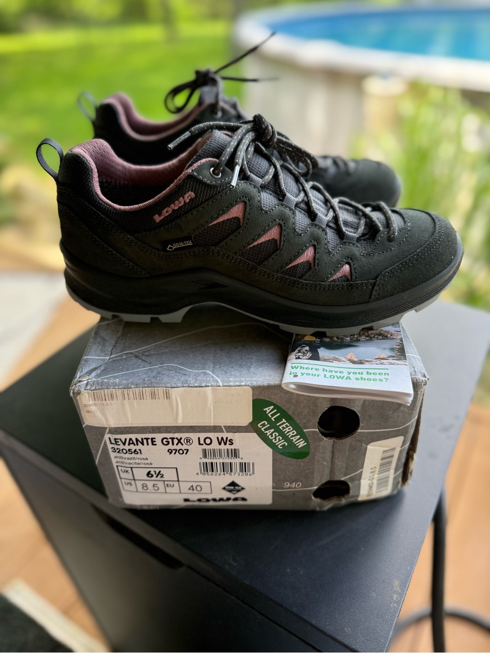 Lowa Levante GTX Low Women's Hiking Shoe - Black with Pink